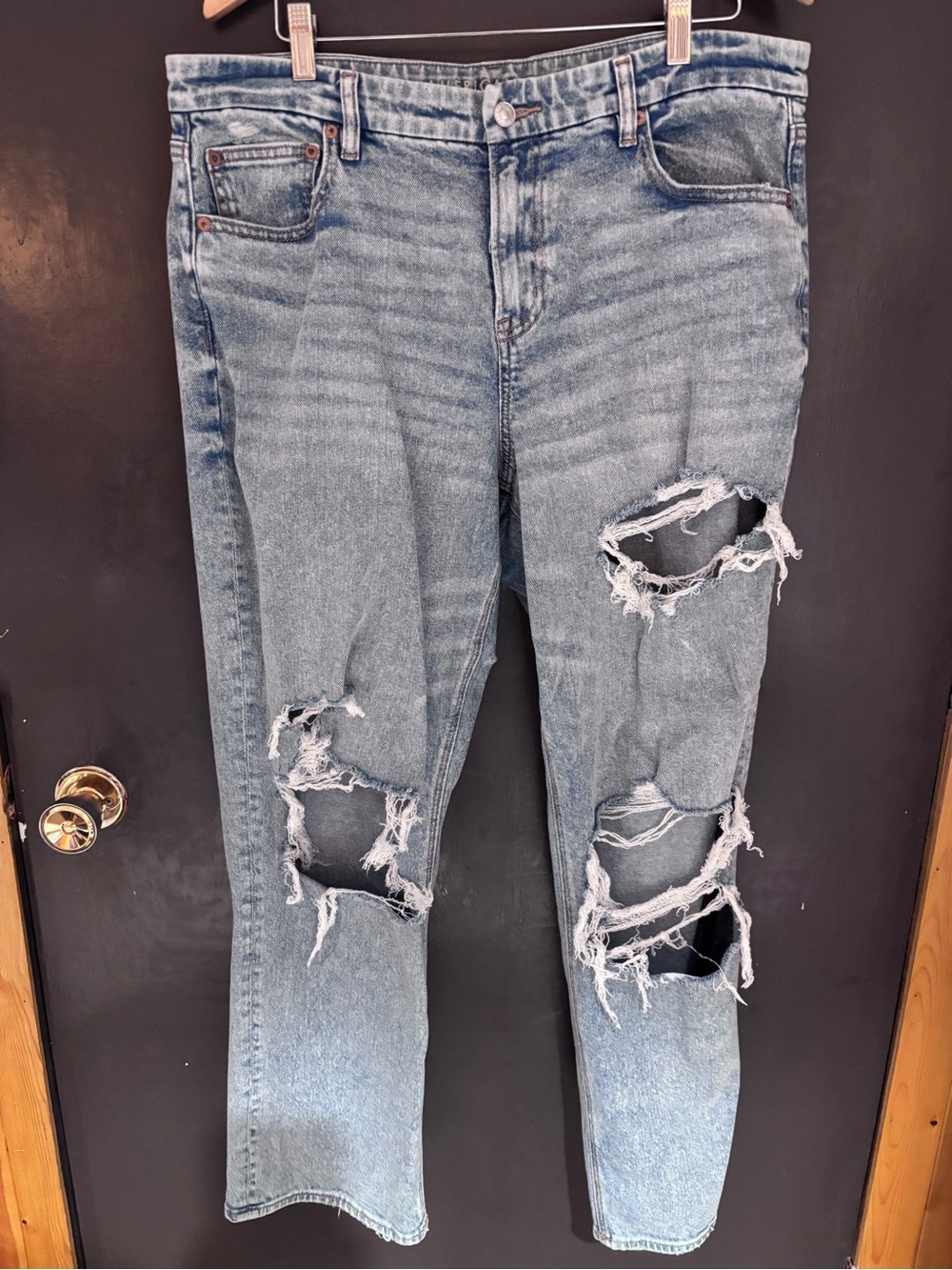 American Eagle Outfitters Light Blue Distressed Straight Leg Jeans